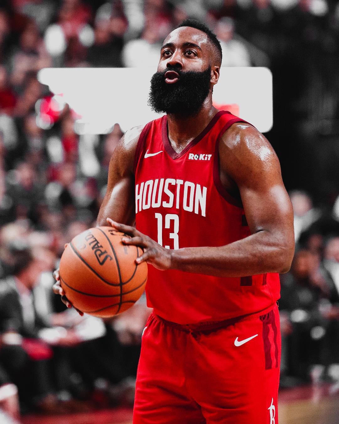 拜仁官方：阿芳和伊藤洋辉参加部分合练，穆西亚拉单独训练（拜仁通报：阿芳、伊藤洋辉参与部分合练，穆西亚拉继续单独训练）