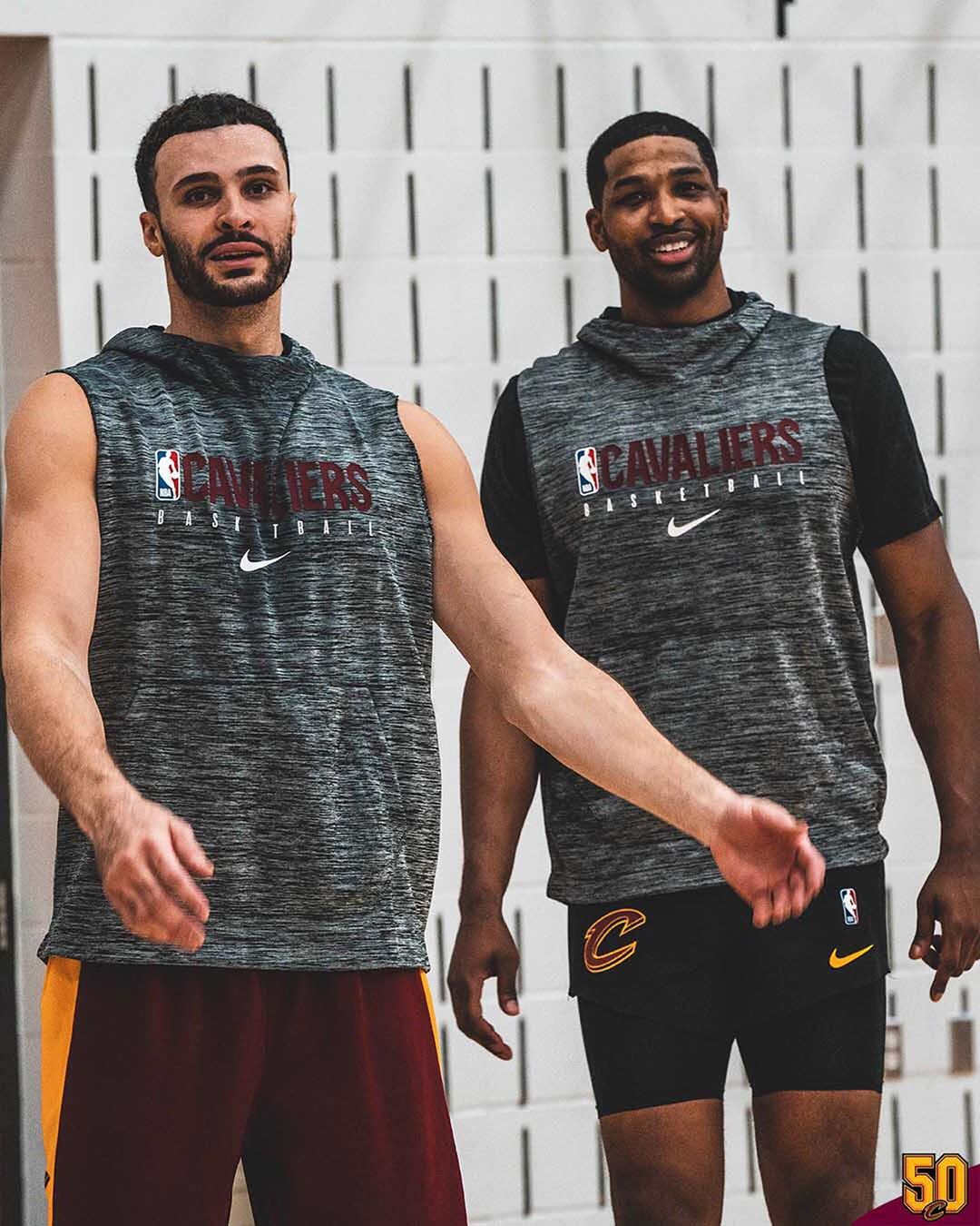 韩媒：热刺计划12月邀请孙兴慜回主场看球，并将安排特别仪式（韩媒称：热刺拟于12月邀请孙兴慜回归主场观赛，届时将举行特别致敬仪式）