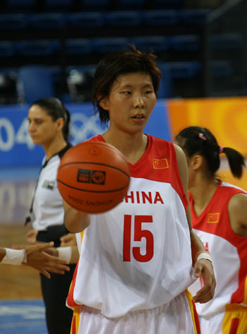 莱万：感谢球迷们的热烈支持，愿为波兰献出生命（莱万：感谢球迷的热情支持，我愿为波兰奉献一切）