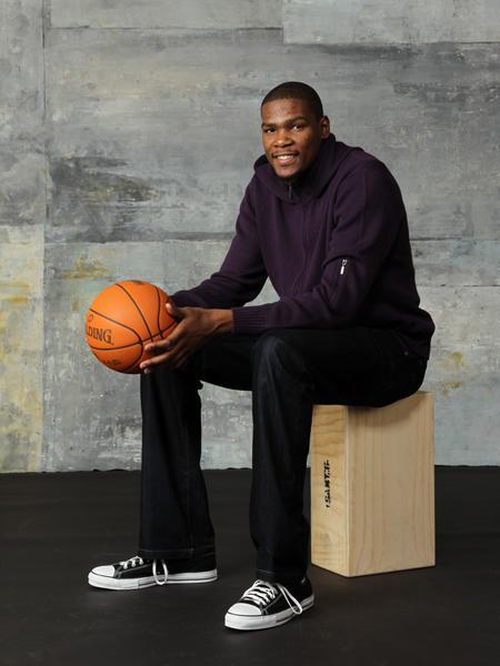 图片报：拜仁飞机因慕尼黑大雾无法起飞，只能去奥格斯堡乘机（图片报：慕尼黑大雾致拜仁航班停飞，球队改赴奥格斯堡登机）