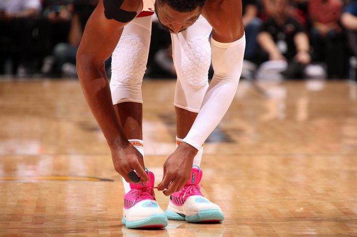 太阳报：经纪人打官司需哲凯赖什作证，枪手拒放行致庭审延期（太阳报：阿森纳拒放哲凯赖什出庭，代理人官司被迫延期）