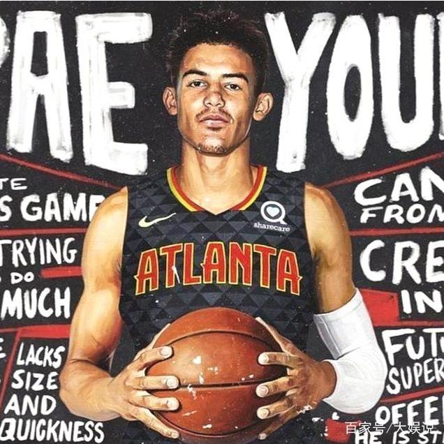 两张合影，一张和老乡一张和金靴。赛前法比奥说这场...（赛前法比奥的两张合影：一张与老乡，一张与金靴）