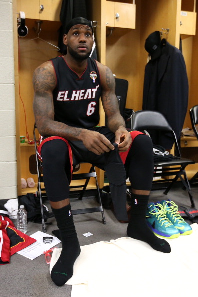 球探报告：新萨利巴还是迷你科纳特？详解枪手目标中卫雅凯（球探解读：萨利巴2.0还是小科纳特？深度剖析阿森纳目标中卫雅凯）