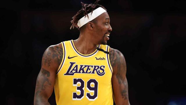 里瓦尔多：亚马尔不能只局限在右路，教练须为他创造更多选择（里瓦尔多建议：亚马尔不应只踢右路，教练应为其提供更多选择）